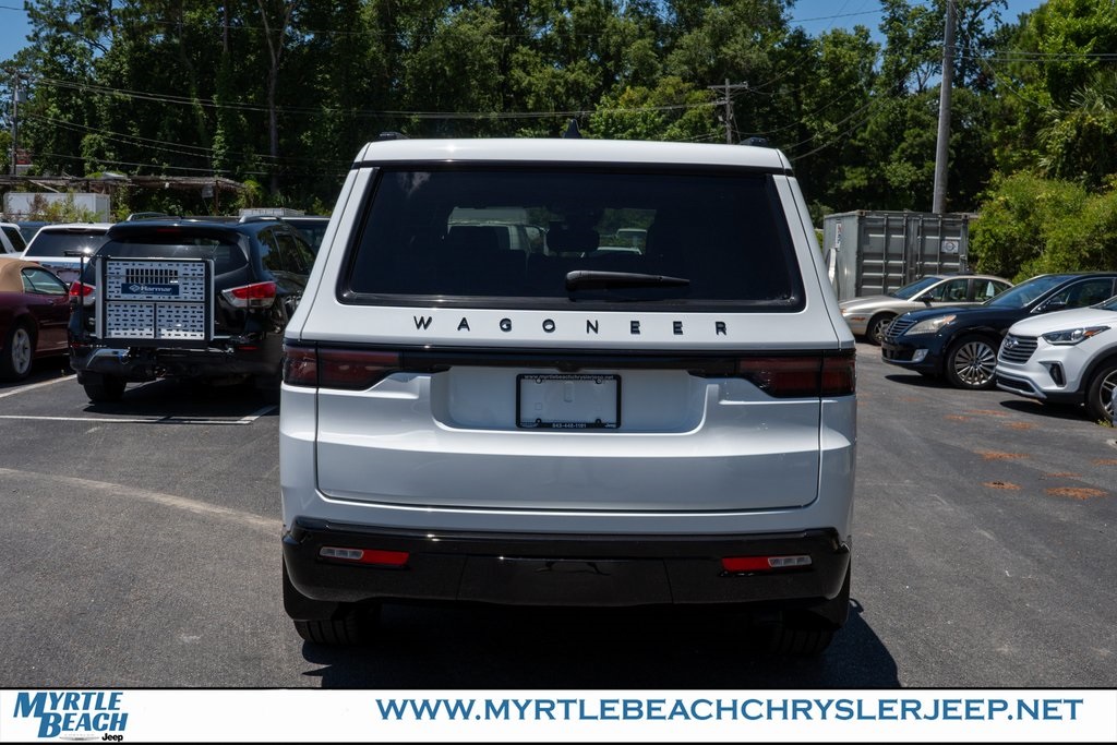 2025 Jeep Wagoneer Series II Carbide photo 4