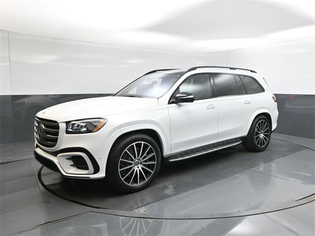 2026 Mercedes-Benz GLS Base's photo