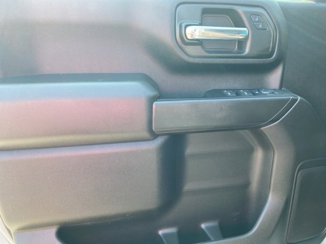 2024 Chevrolet Silverado 2500HD Custom photo 10