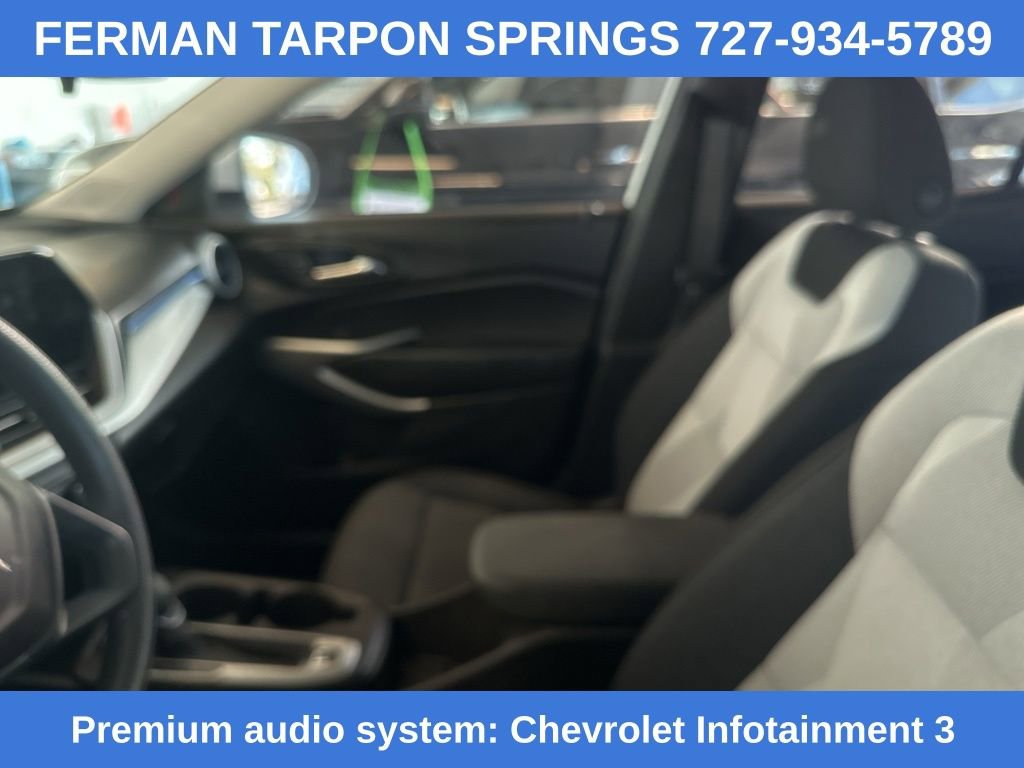 2024 Chevrolet Trax LS photo 4
