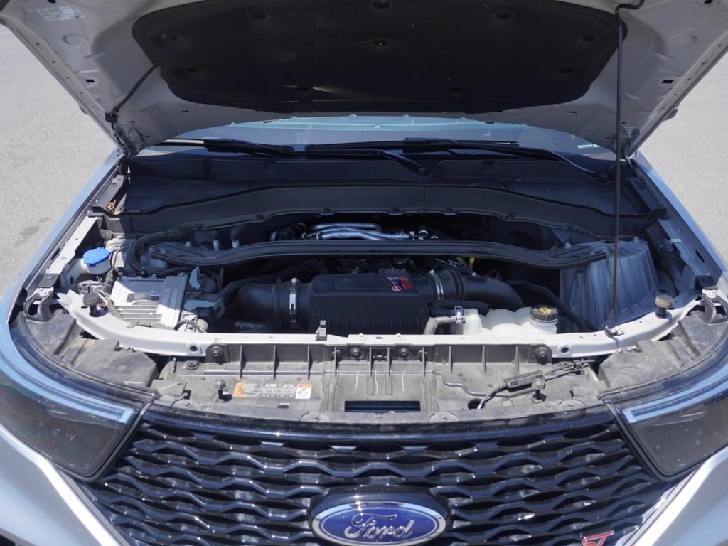 2024 Ford Explorer ST photo 28