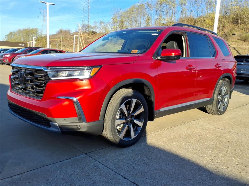 2025 Honda Pilot Touring photo 2