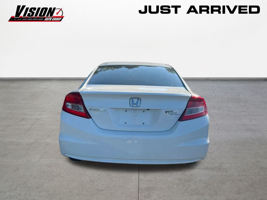 2013 Honda Civic LX photo 3