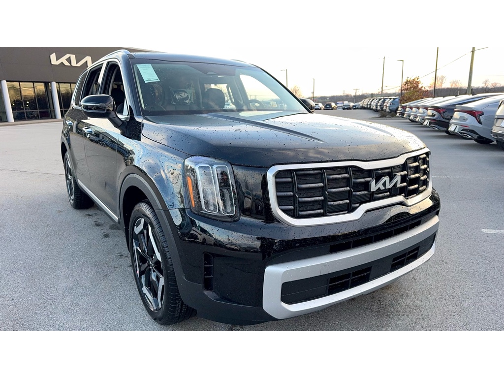 2025 Kia Telluride S's photo