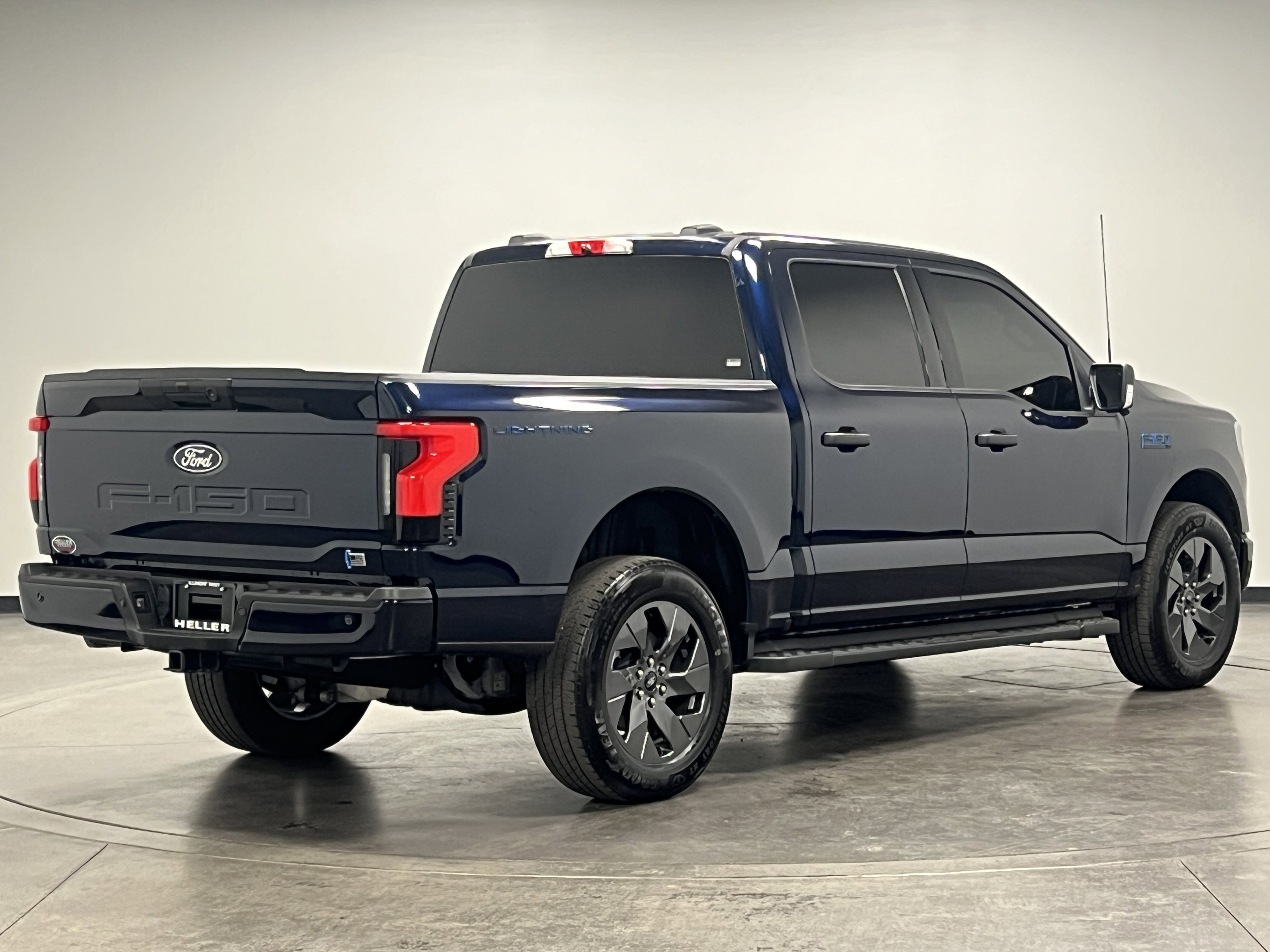 2024 Ford F-150 Lightning XLT photo 7