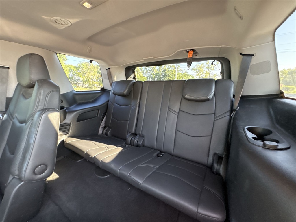 2018 Cadillac Escalade Luxury photo 26