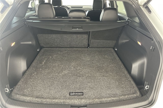 2023 Volkswagen Atlas Cross Sport SE Technology photo 41