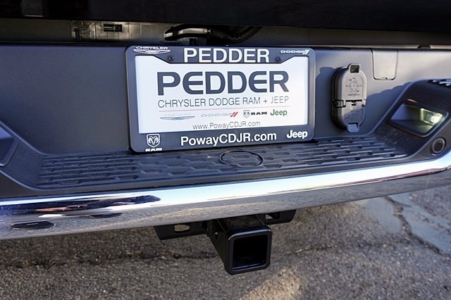 New 2025 Diamond Black Crystal Pearl-Coat Exterior Paint RAM Big Horn/Lone Star image 18