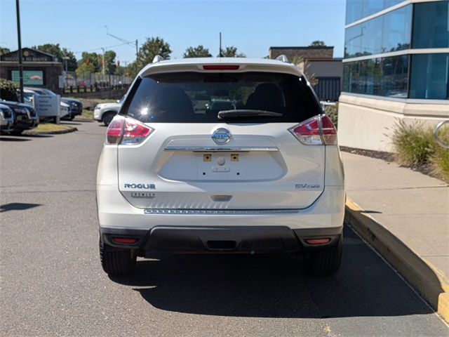 2016 Nissan Rogue SV photo 4