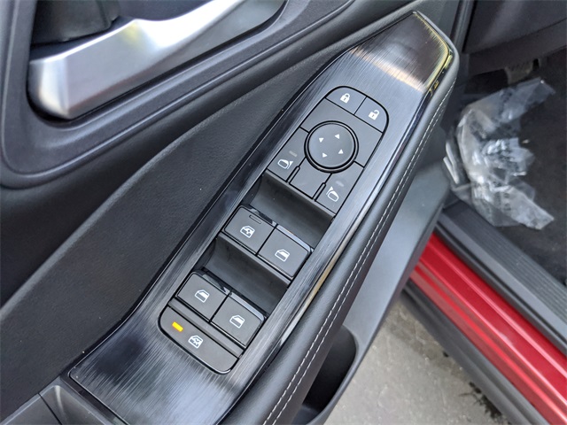 2026 Nissan Rogue SV photo 13