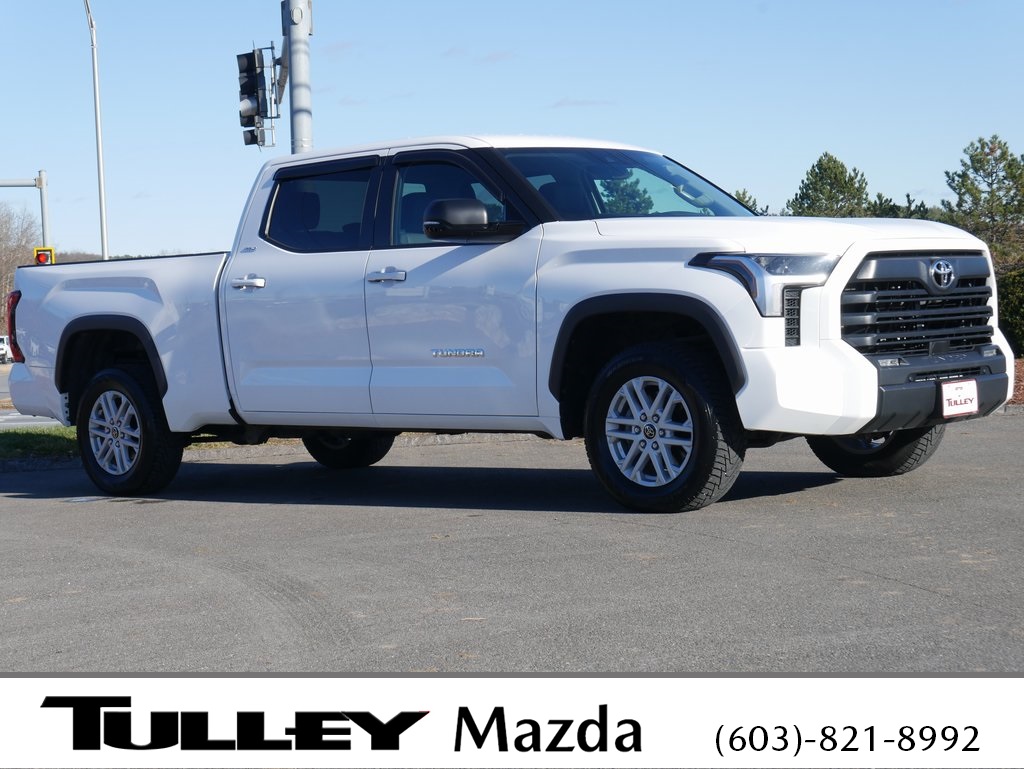 2024 Toyota Tundra SR5's photo