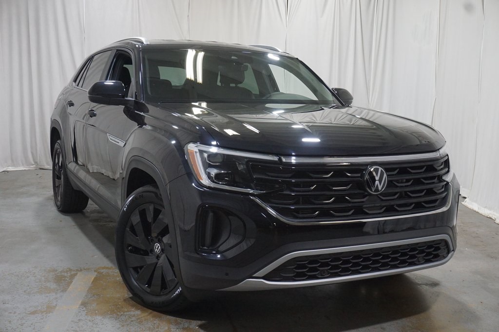 2024 Volkswagen Atlas Cross Sport SE Technology photo 4