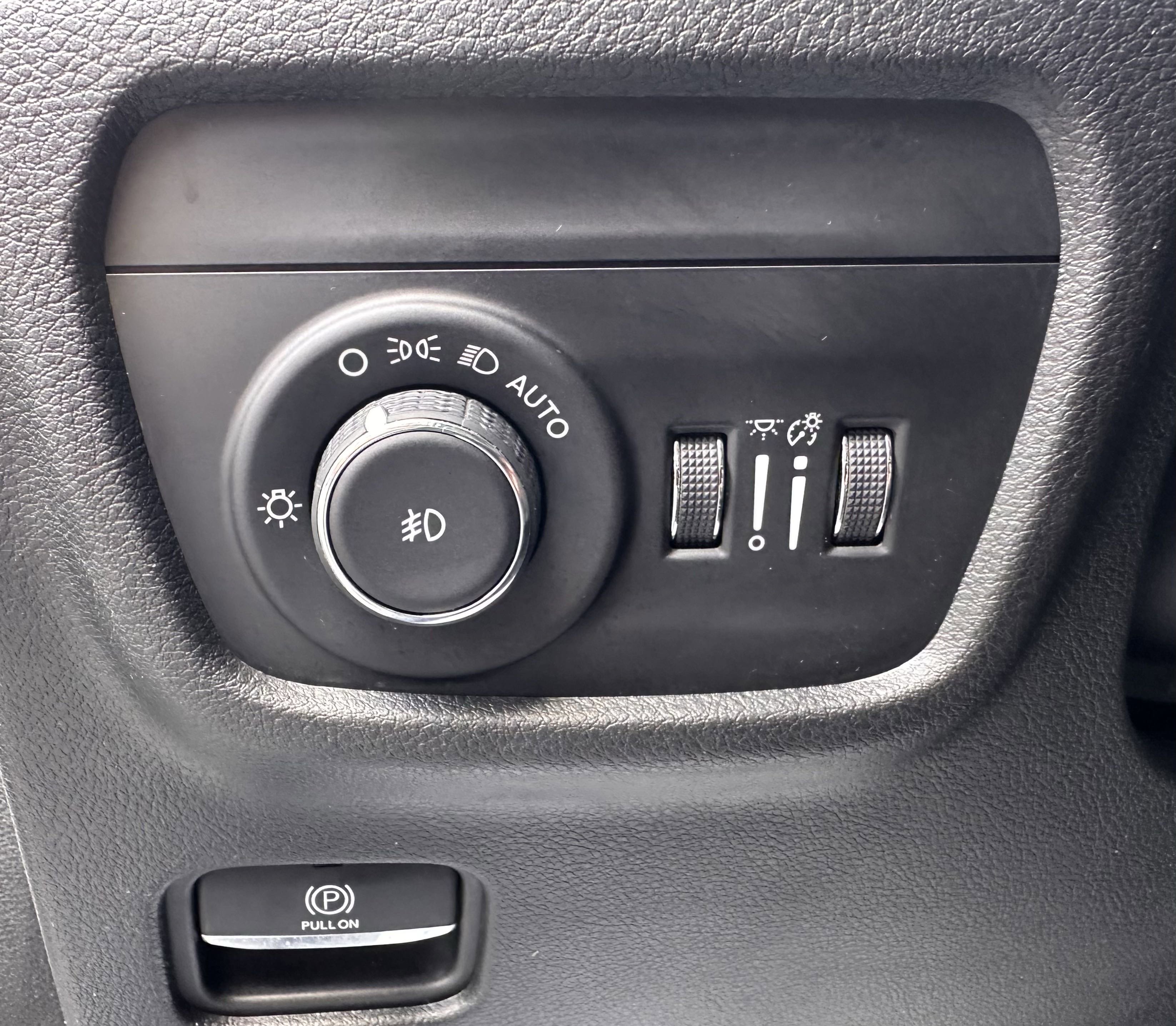 2022 Jeep Grand Cherokee Limited photo 7