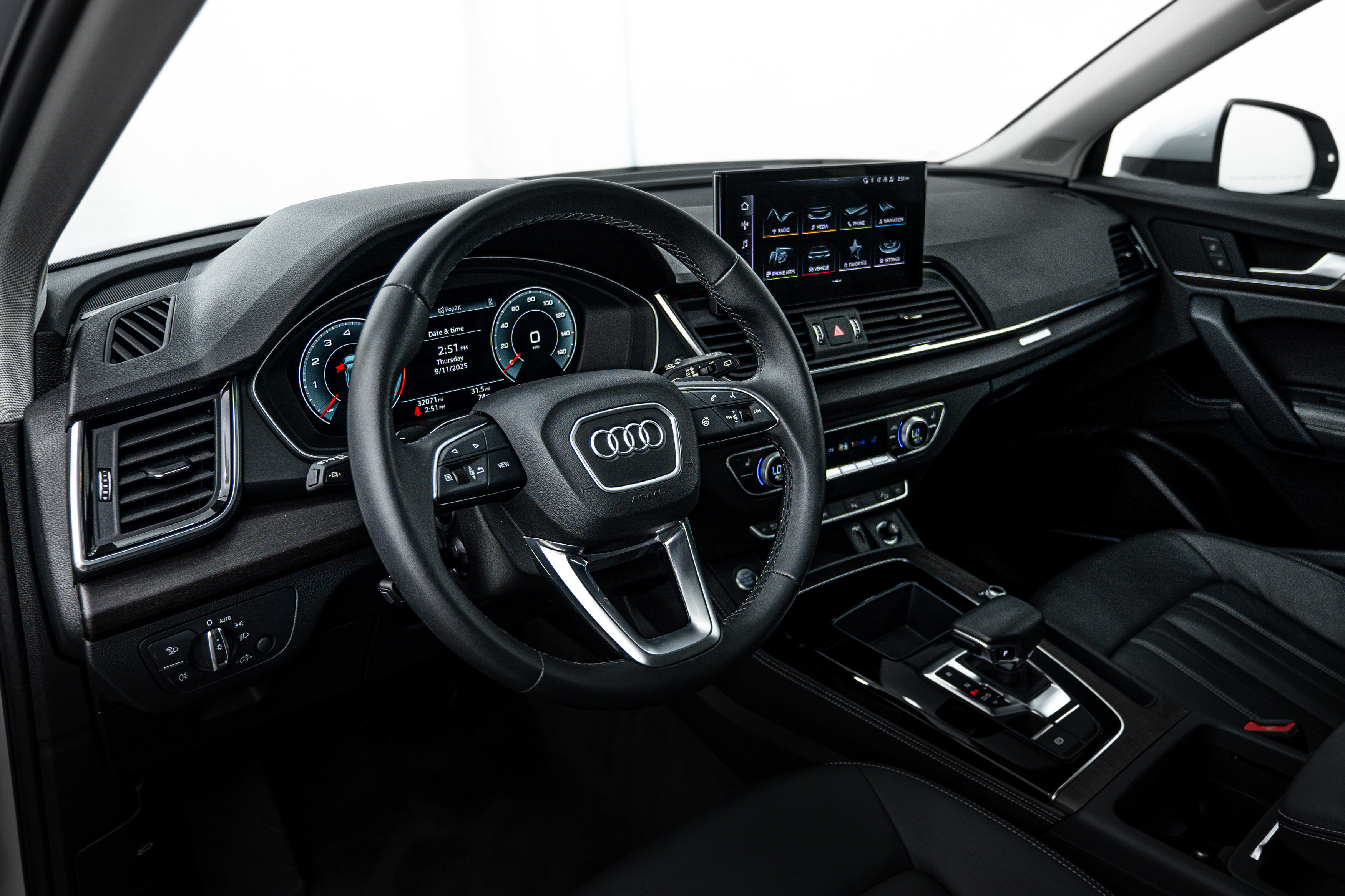 2022 Audi Q5 40 Premium Plus photo 6