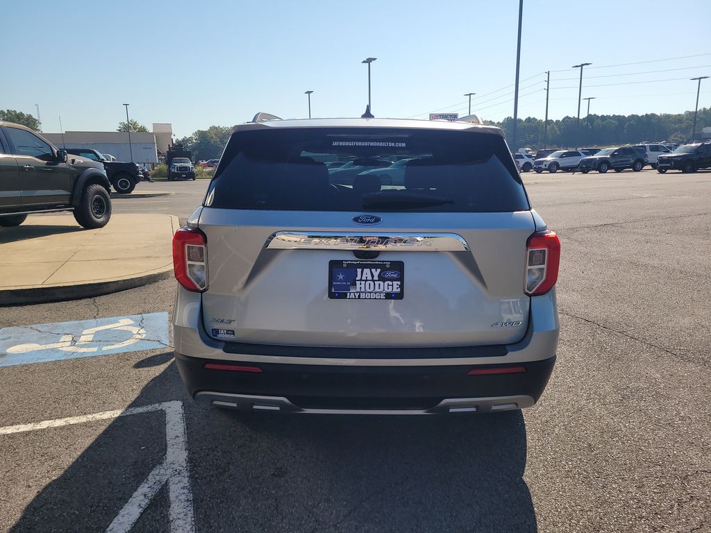 2022 Ford Explorer XLT photo 3