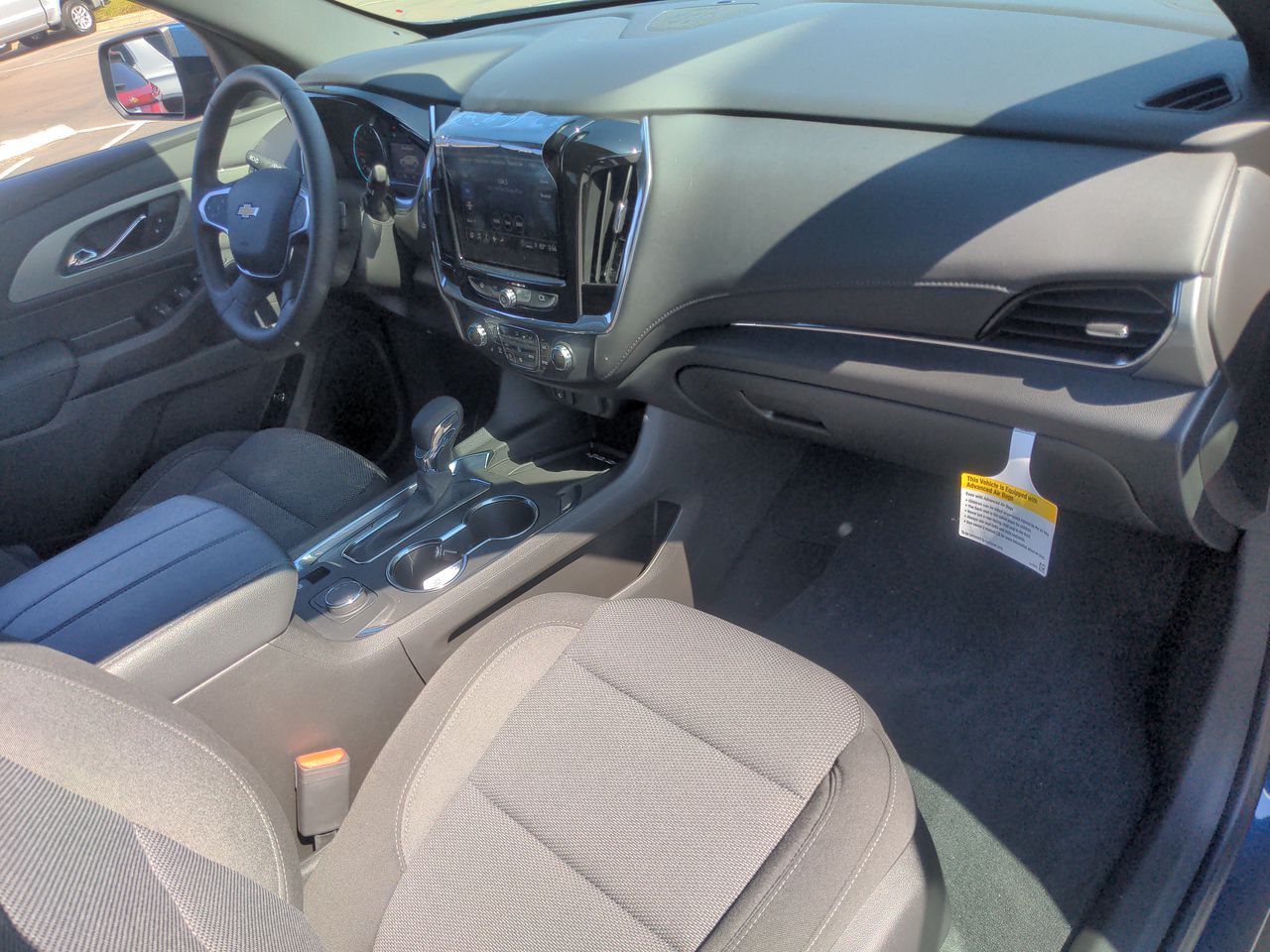 2022 Chevrolet Traverse photo 25