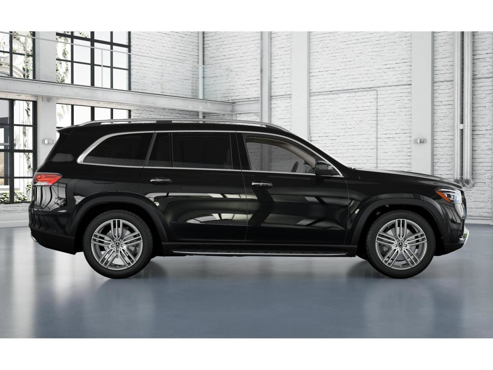 2025 Mercedes Benz GLS 450 4MATIC photo 2