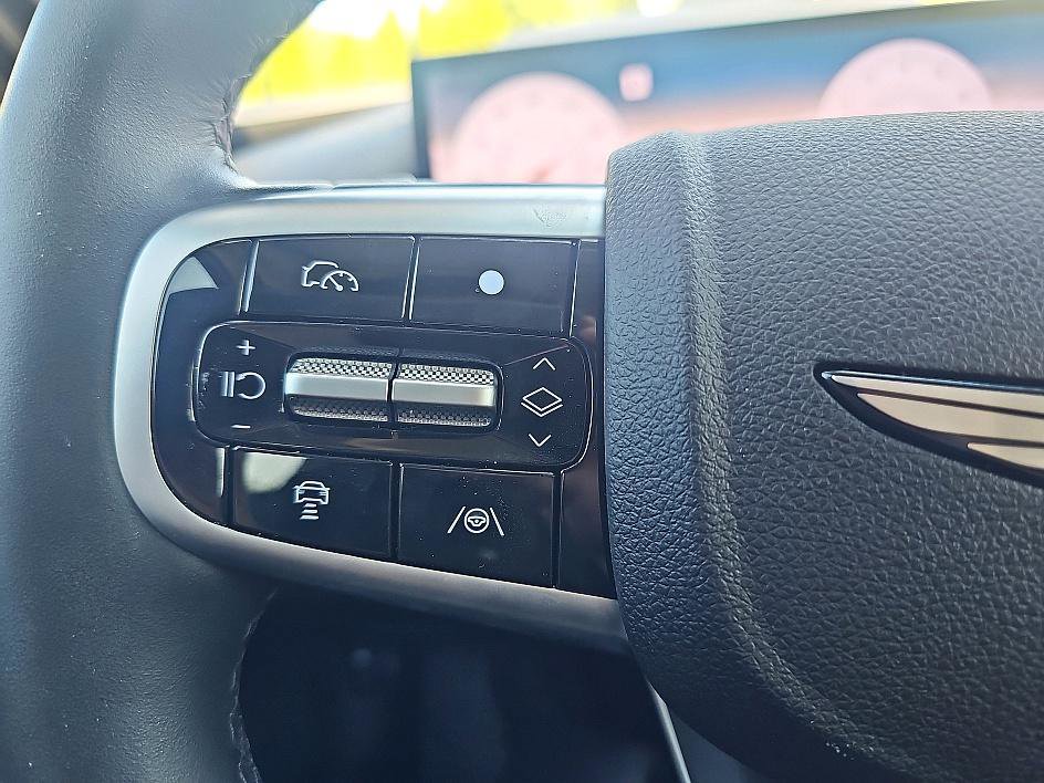 2025 Genesis G80 2.5T Advanced photo 22
