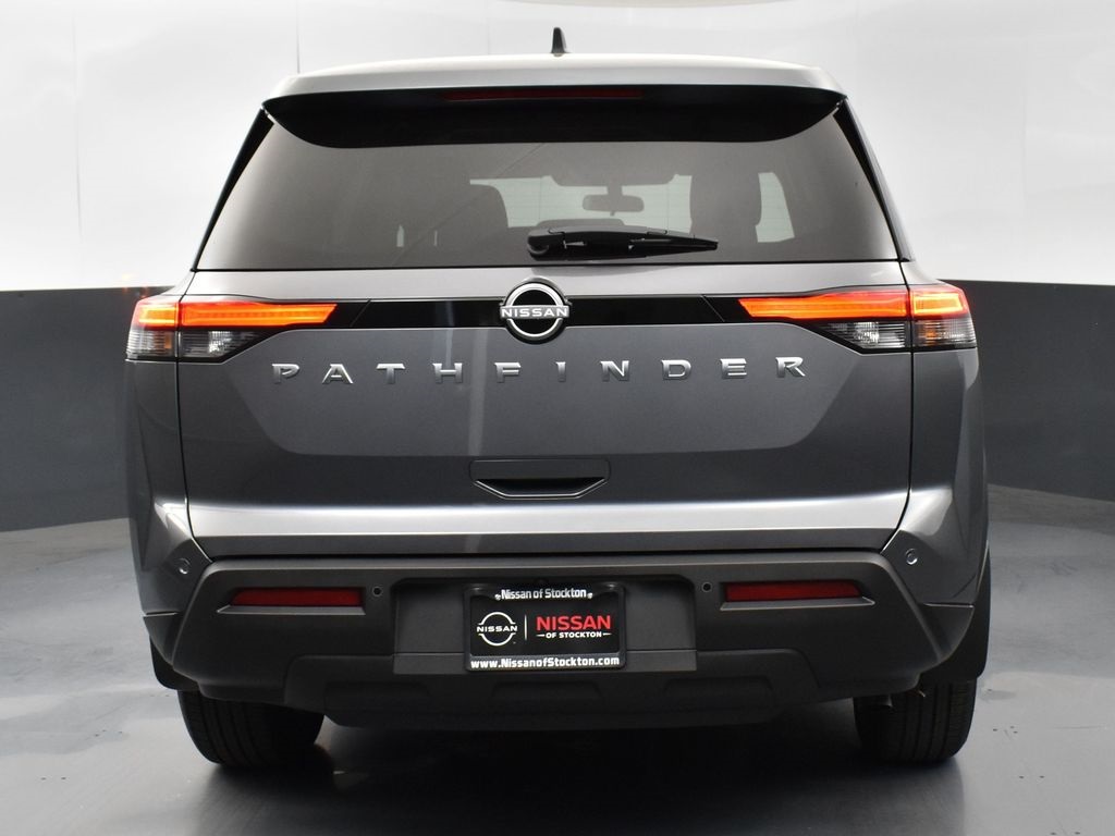 2025 Nissan Pathfinder S photo 7