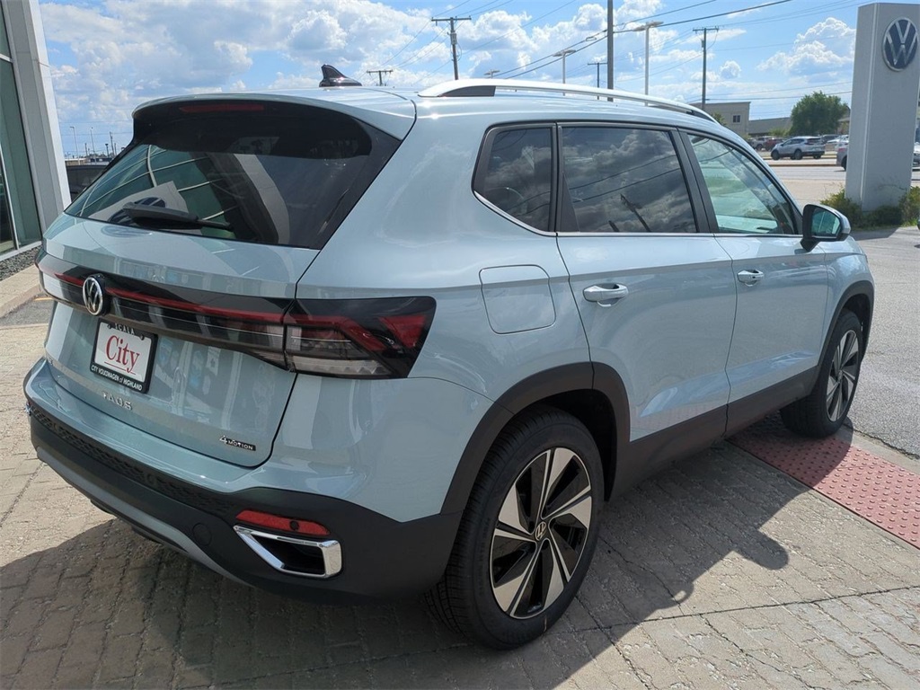 2025 Volkswagen Taos SE photo 7