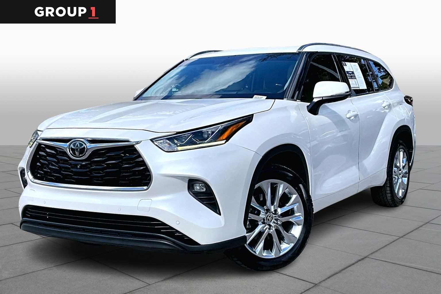 2020 Toyota Highlander Limited's photo