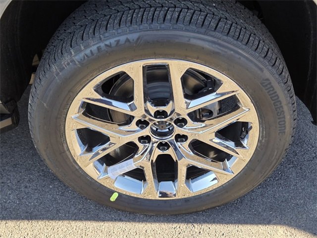 2026 Chevrolet Suburban Premier photo 4