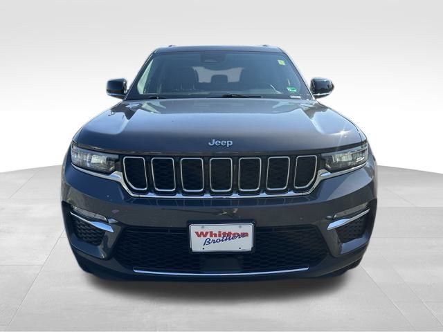 2023 Jeep Cherokee 4xe photo 9