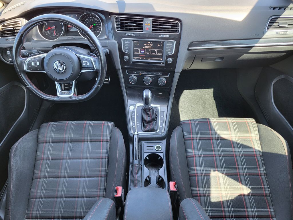 2017 Volkswagen Golf GTI S photo 21