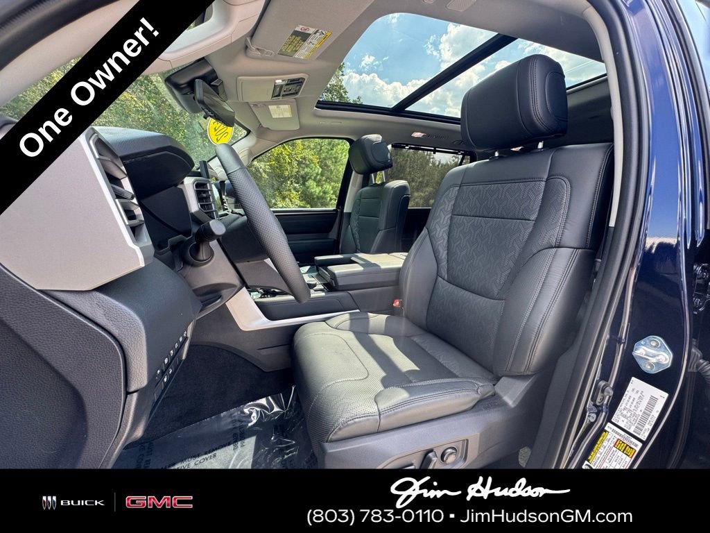 2024 Toyota Sequoia SR5 photo 4