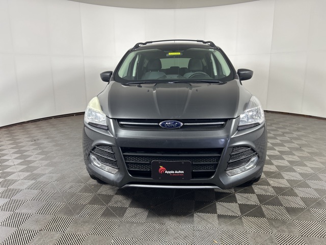 Used 2016 Ford Escape SE with VIN 1FMCU9GX3GUA89568 for sale in Shakopee, Minnesota