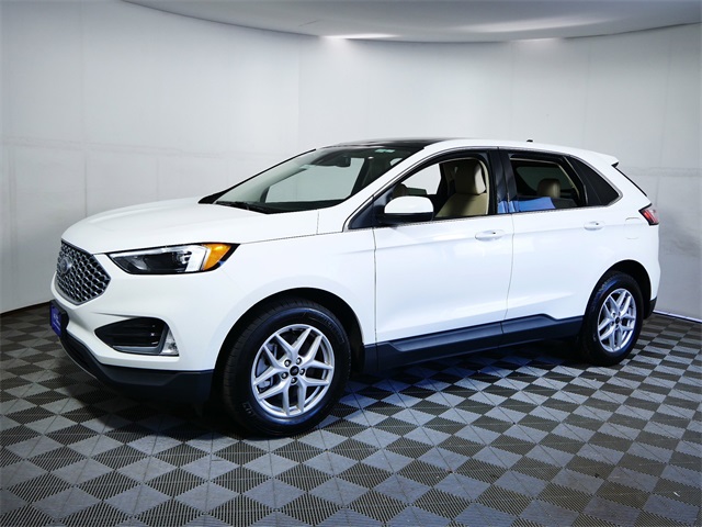 2023 Ford Edge SEL photo 4