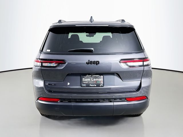 2025 Jeep Grand Cherokee Altitude photo 3