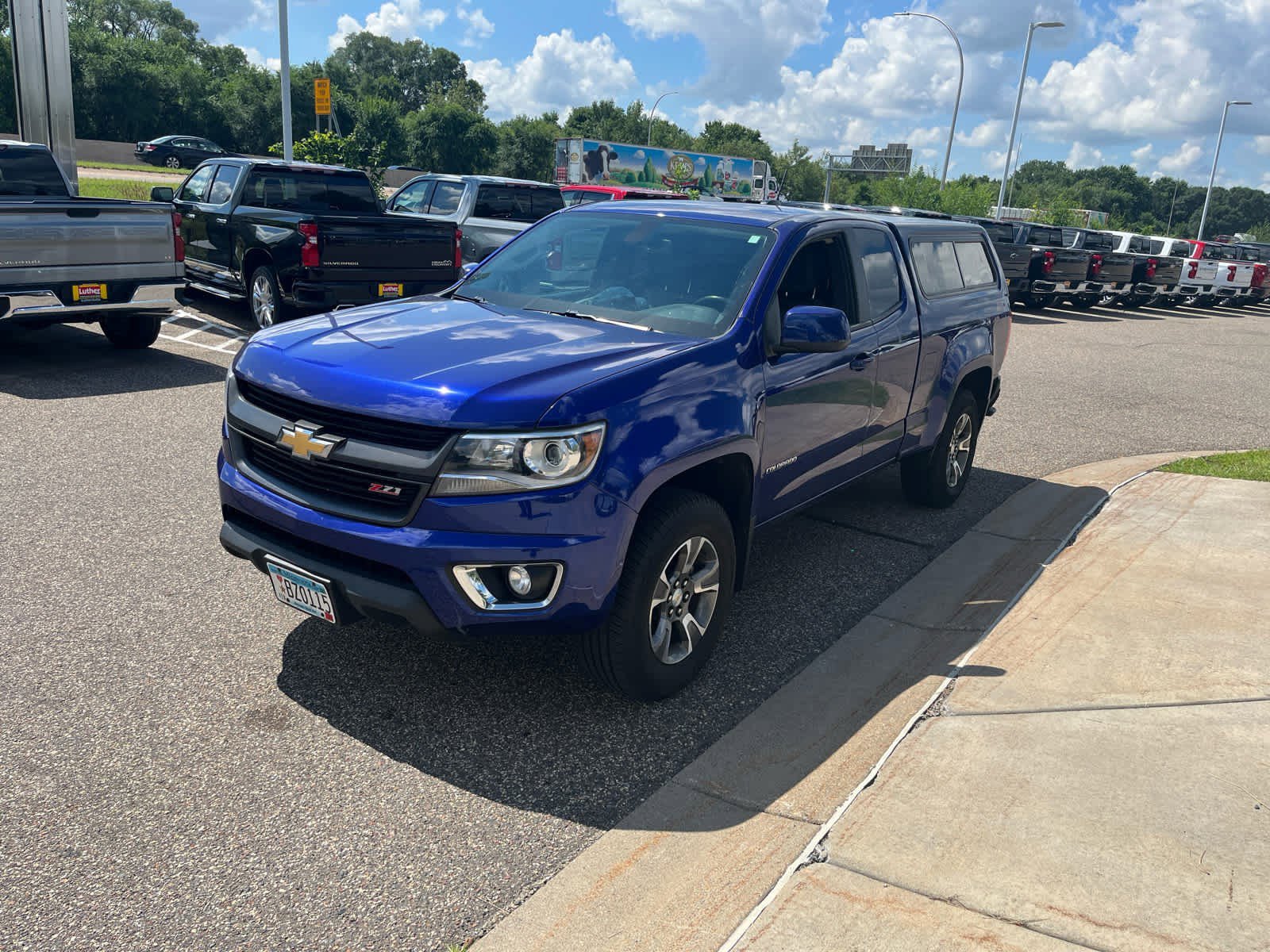 2017 Chevrolet Colorado Z71 photo 3