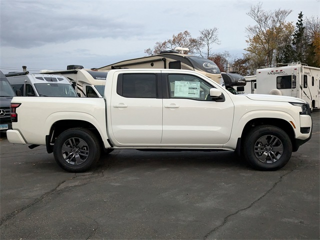 2025 Nissan Frontier SV photo 2