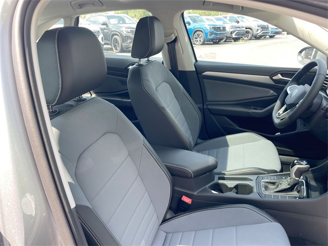 2025 Volkswagen Jetta 1.5T SE photo 43