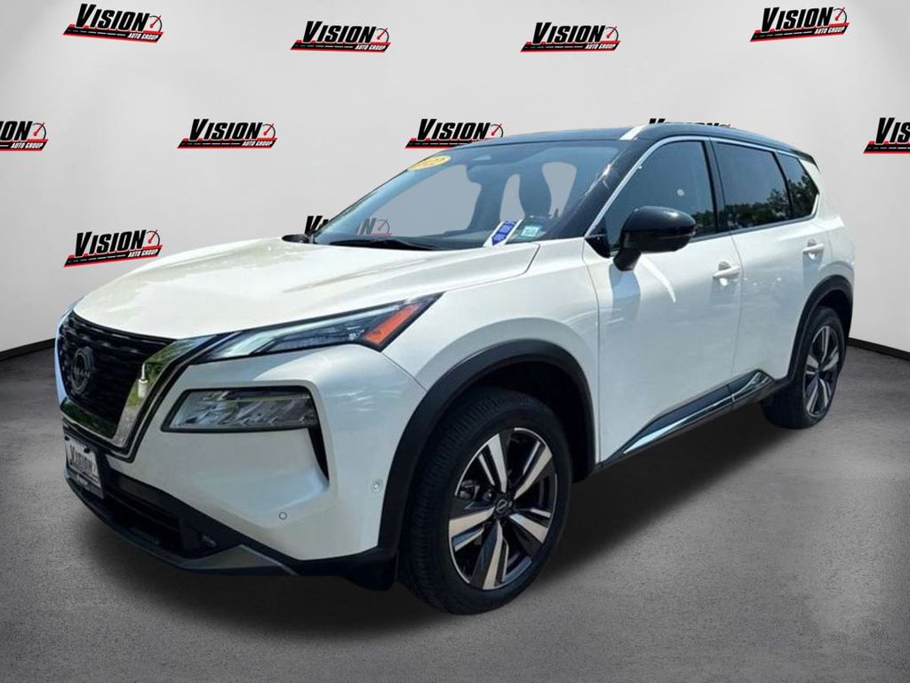 2022 Nissan Rogue SL's photo