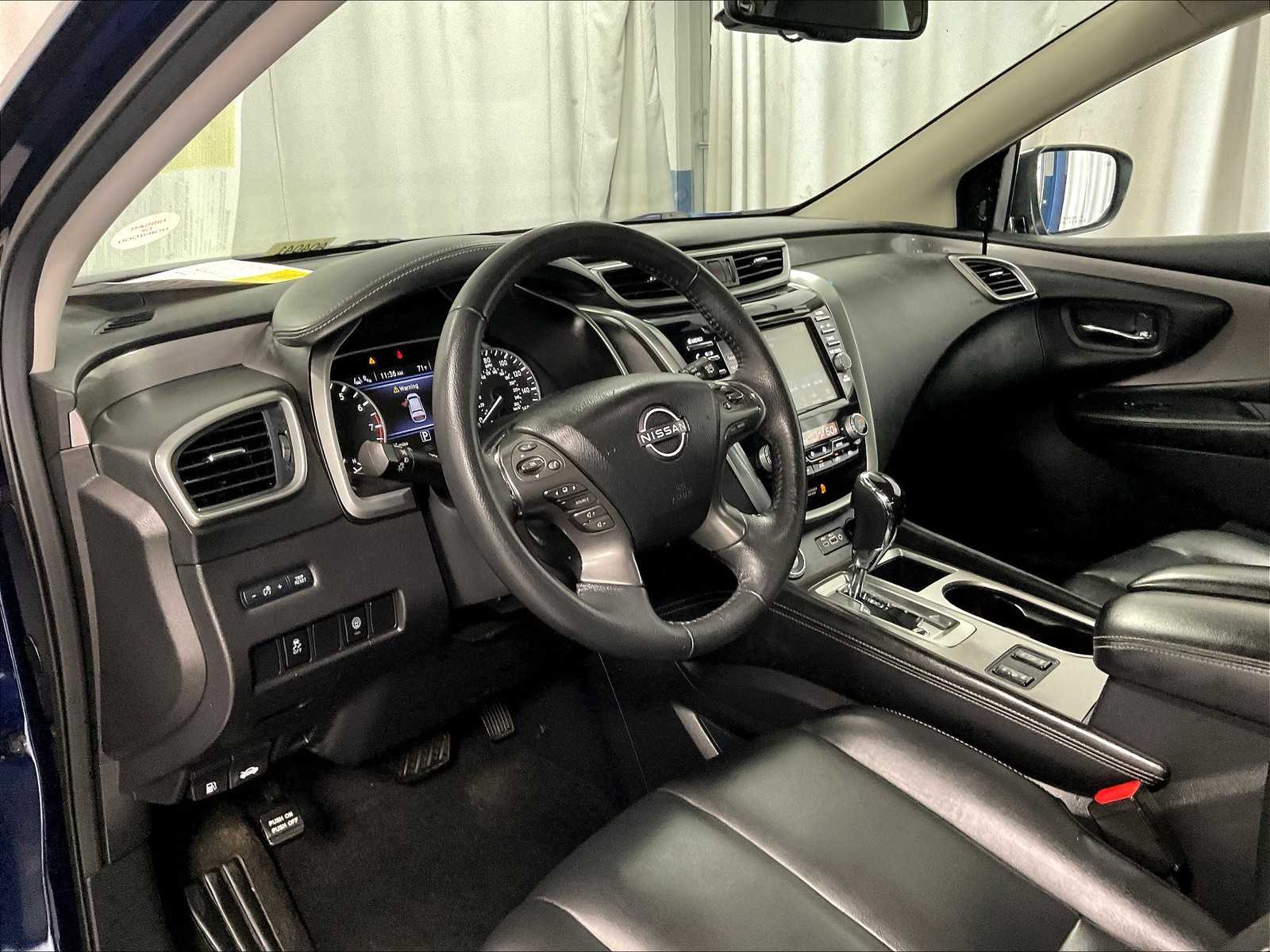 2023 Nissan Murano SV photo 8