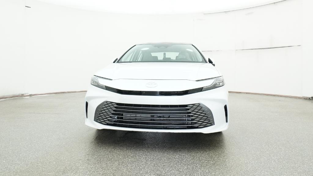 2025 Toyota Camry XLE photo 3