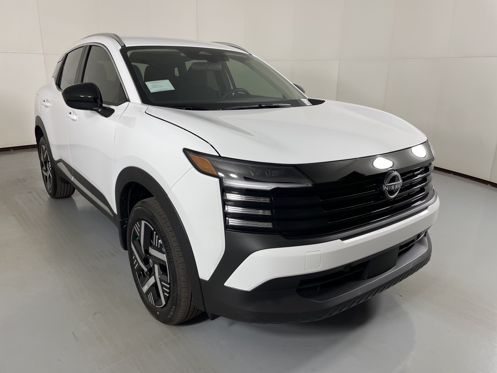 2026 Nissan Kicks SV photo 2