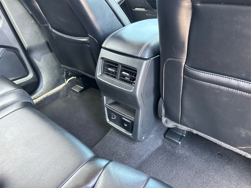 2022 Ford Edge Titanium photo 18