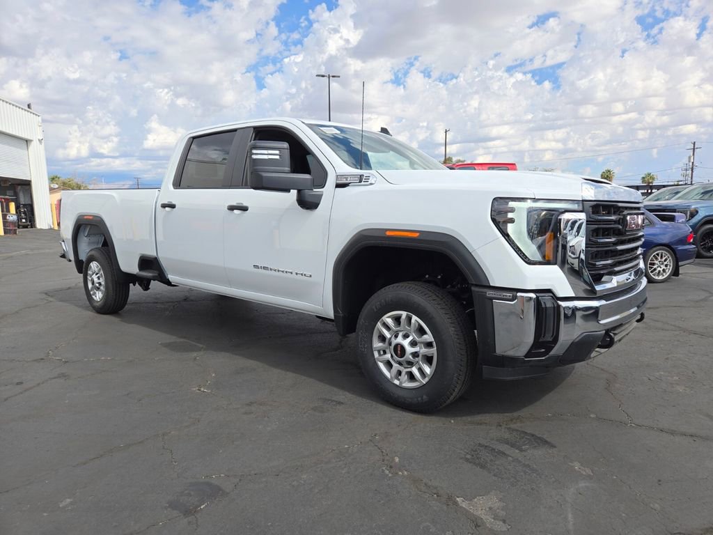 2025 GMC Sierra 2500HD Pro's photo