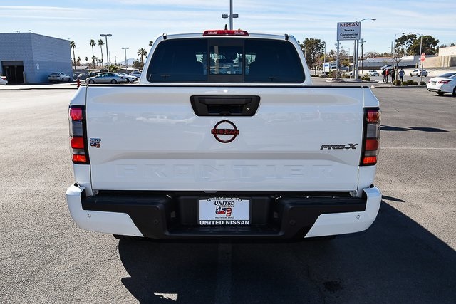 2023 Nissan Frontier PRO-4X photo 4