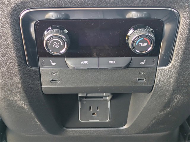2025 Chevrolet Tahoe Premier photo 16