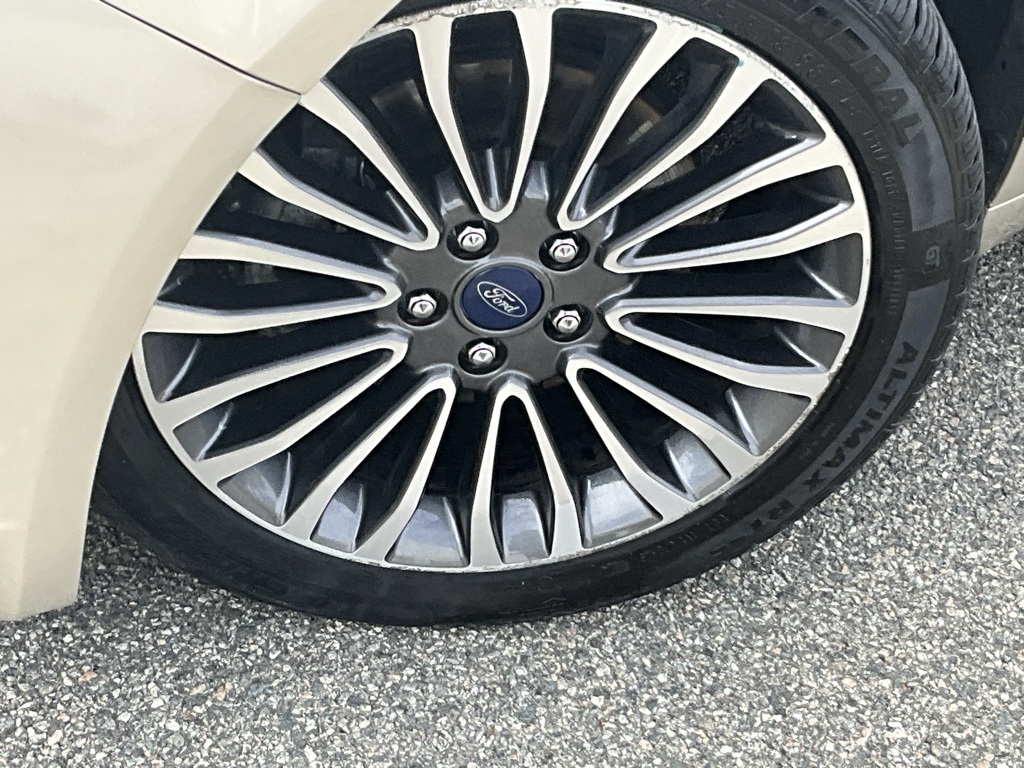 Used 2017 Ford Fusion SE with VIN 3FA6P0T91HR298947 for sale in White Plains, NY