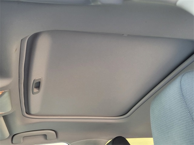 2020 Toyota RAV4 Hybrid XLE photo 16