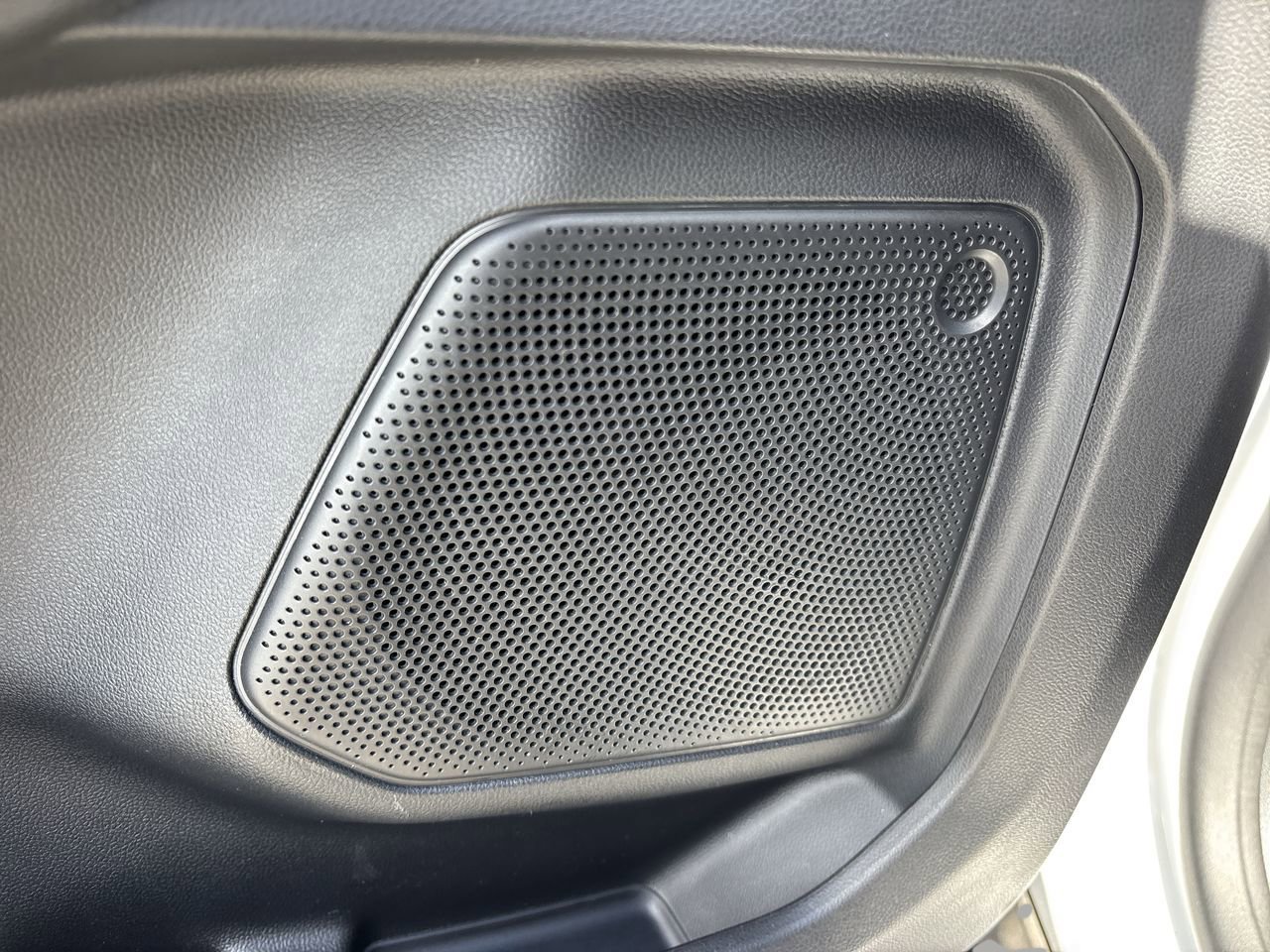 2022 Ford Escape S photo 18