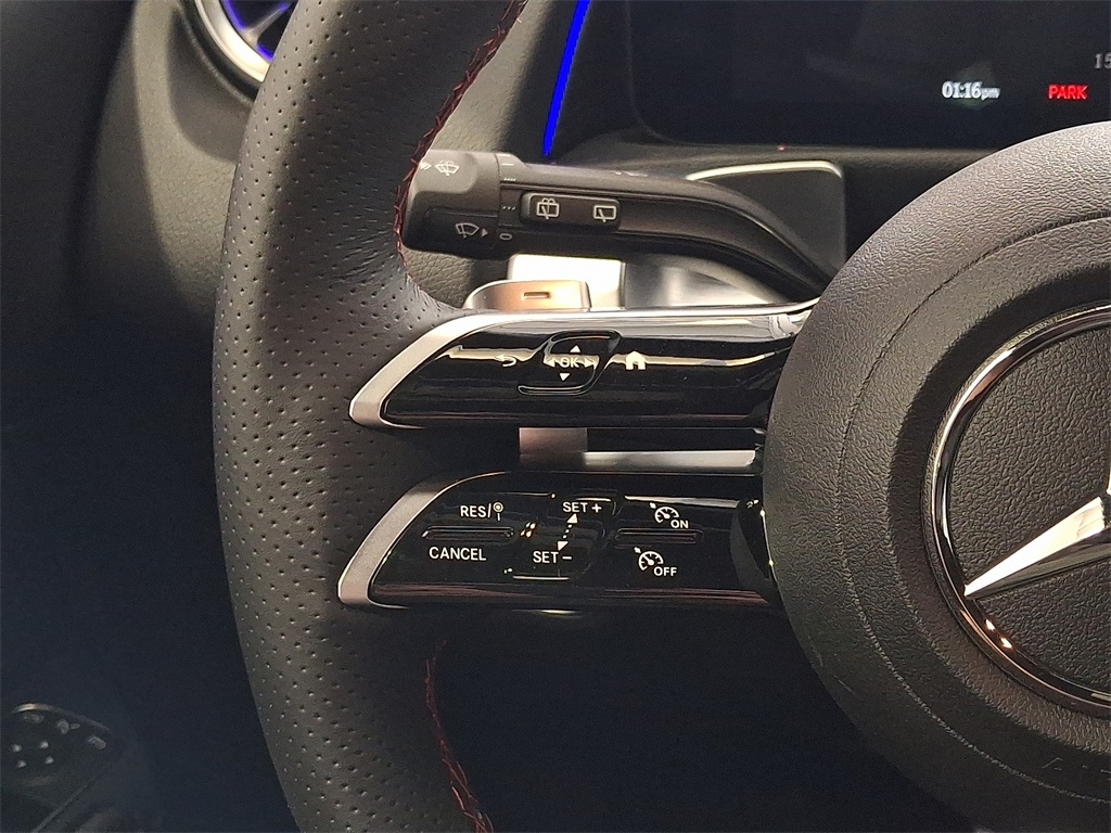 2026 Mercedes Benz GLB 250 4MATIC photo 15