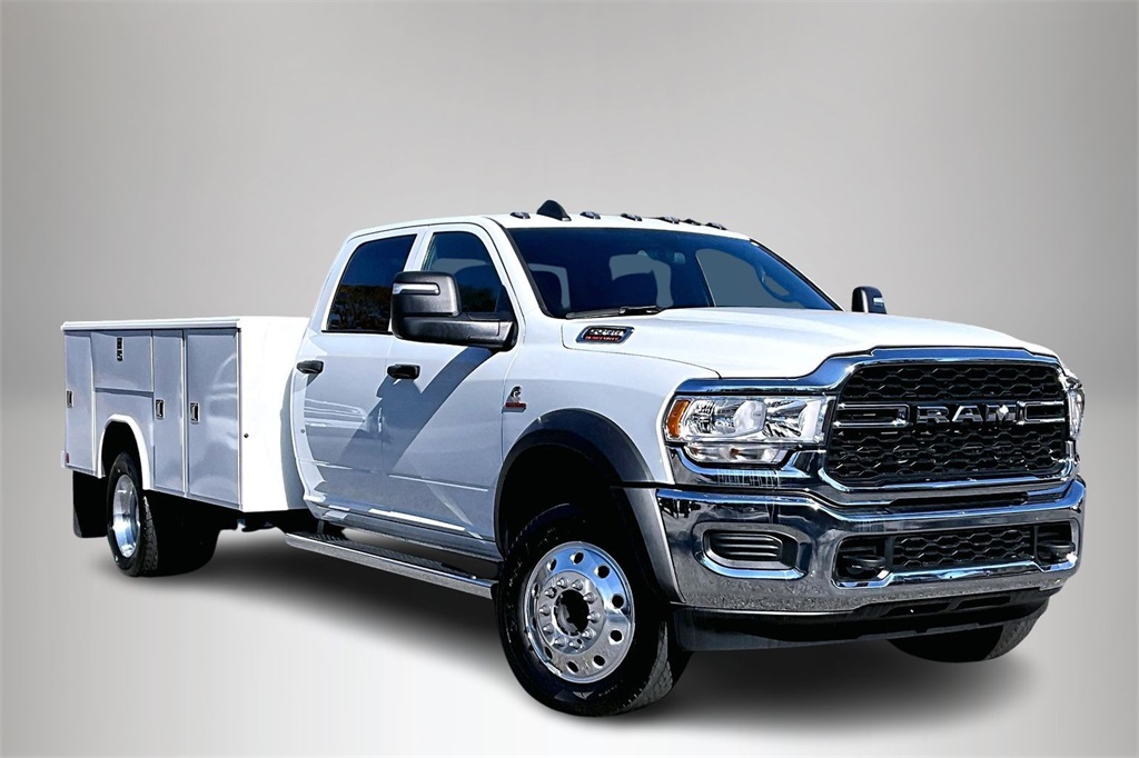 2024 RAM Ram 5500 Chassis Cab Tradesman's photo