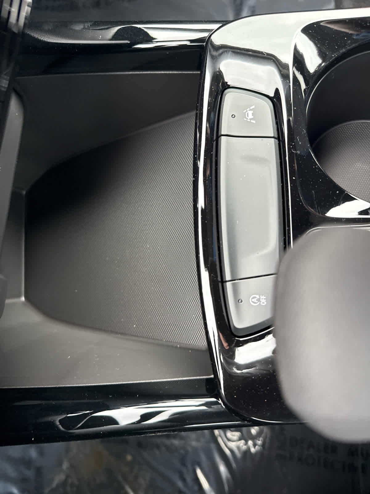 2025 Chevrolet Trax LT photo 17