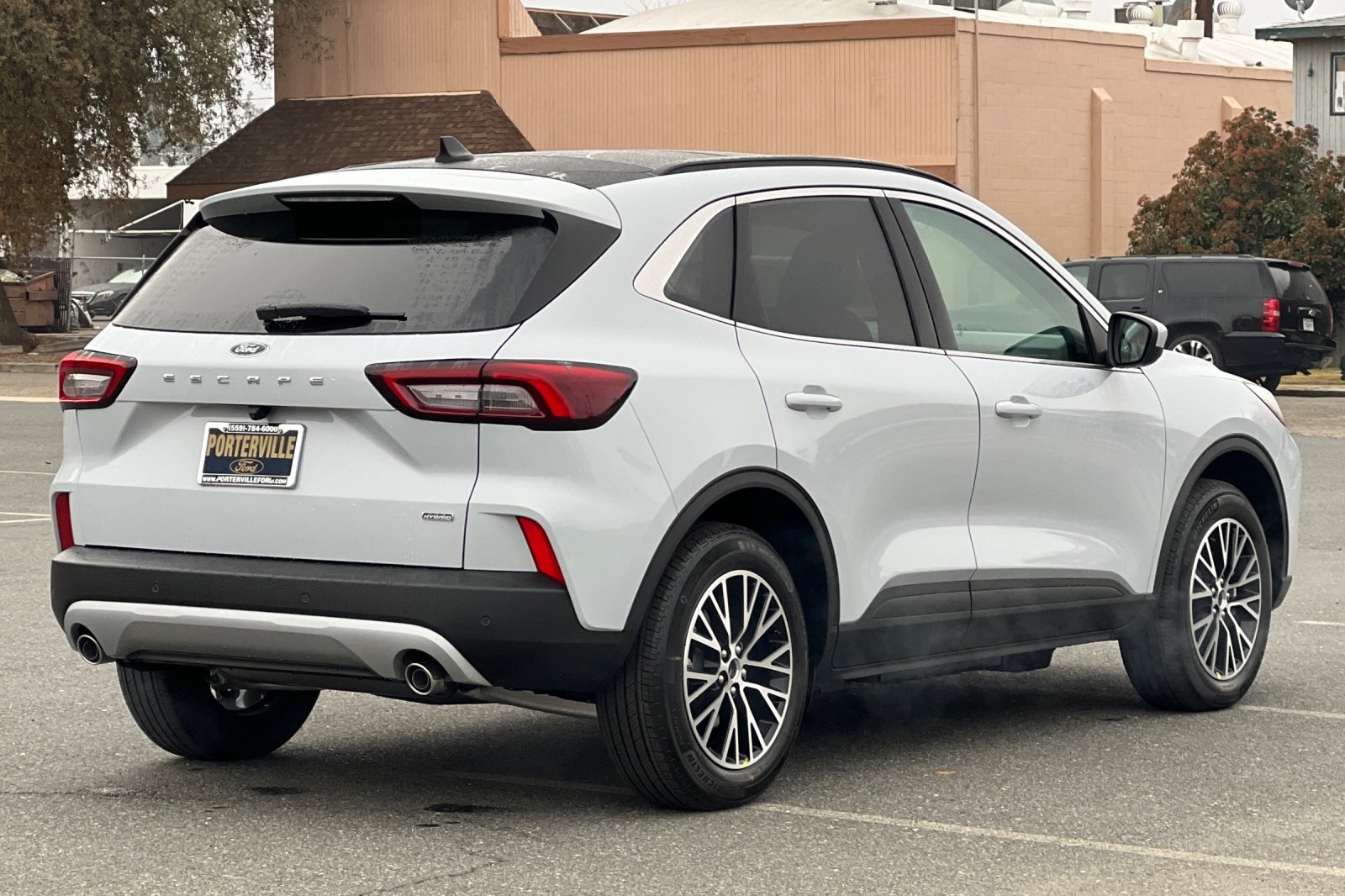 2025 Ford Escape Plug-In Hybrid photo 4